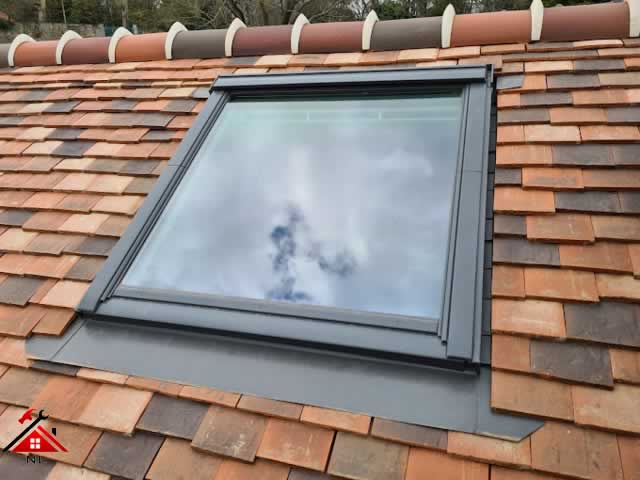 Pose Velux fenêtre de toit